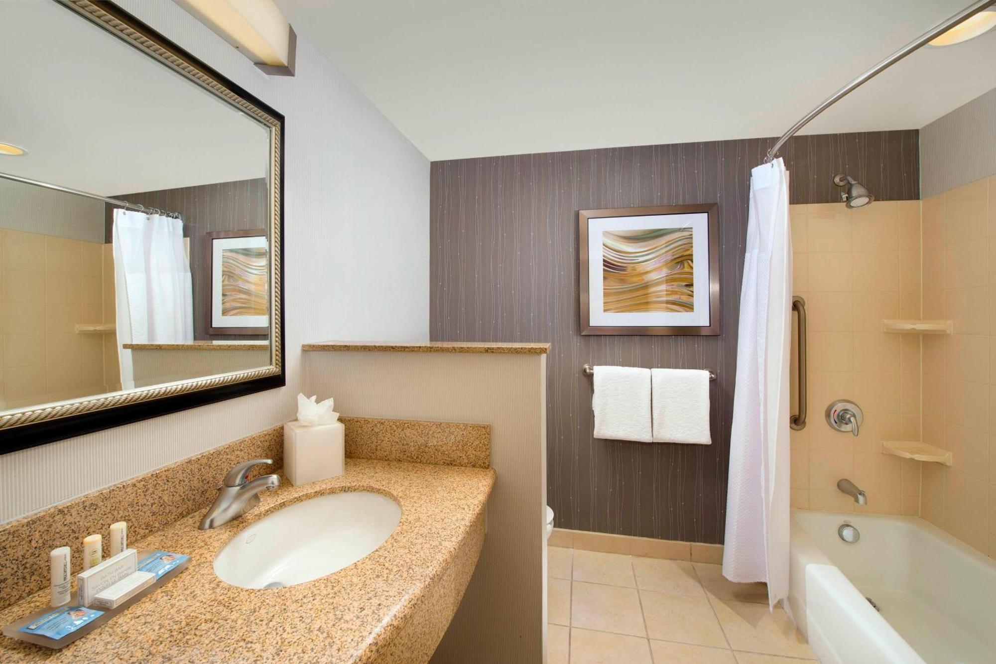 Courtyard By Marriott San Antonio Seaworld/Lackland Экстерьер фото